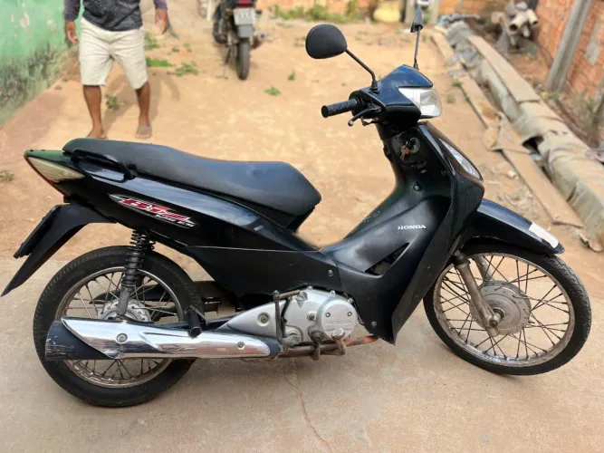 Vendo moto biz 