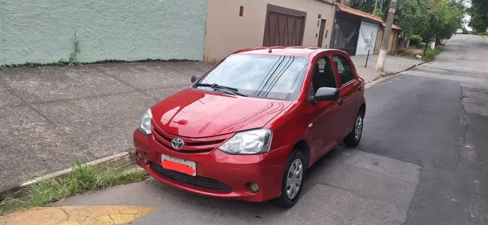 Toyota Etios 1.3 Flex 16V 5P Mec. 2013