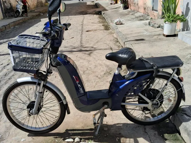 Bicicleta elétrica excelente estado com nota fiscal