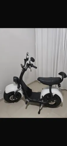 Scooter Eletrica Tui 1000w dois lugares