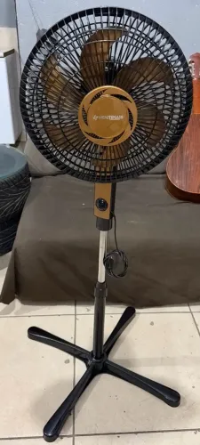 Ventilador de coluna pequeno hélice 30 cm 6 pas seminovo