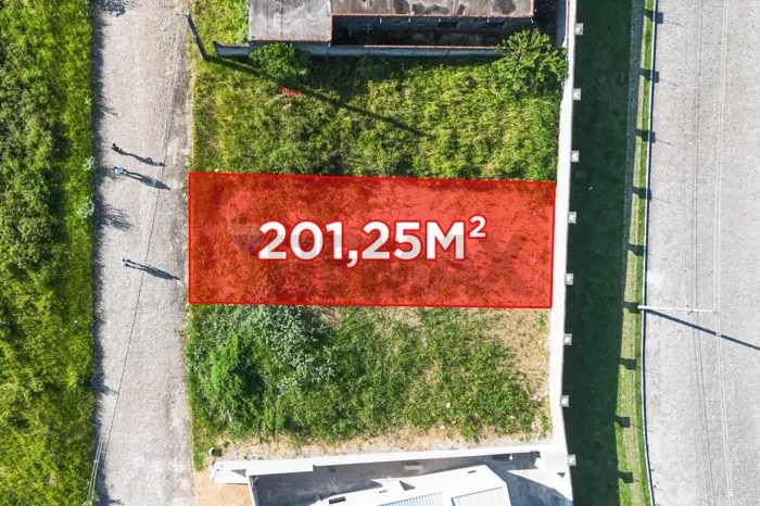 Terreno plano com 201,24m² no condominio Horto Ville 2, Cajueiro - Santo Antônio de Jesus 