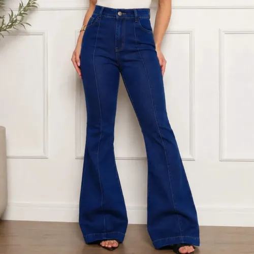 Calça boca de sino