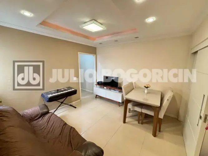 Rua Marques de Abrantes - 2 quartos ( suíte) - 1 vaga na escritura - Colado com o Metro Fl