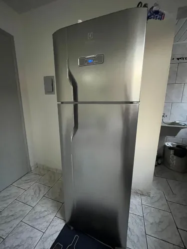 Geladeira Electrolux Frost Free 310L Duplex Cor Inox (TF39S)