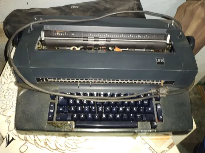 Máquina de escrever