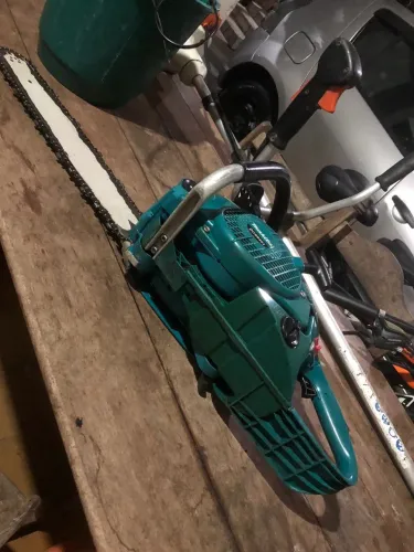 MOTOSERRA MAKITA