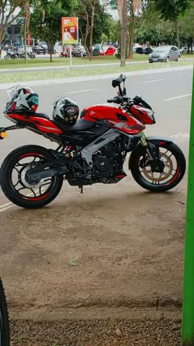 Dominar 400 ns.