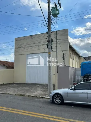 GALPÃO PARA ALUGAR | 240M² | PÉ-DIREITO DE 6M | HABITE-SE INDUSTRIAL | JARDIM DIAMANTE