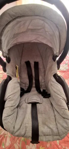 Cadeirinha de bebê para carro