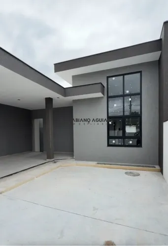 Casa em Araruama com Pé direito duplo | 2 Quartos e 1 Suíte | - R$ 420.000,00 - Três Venda