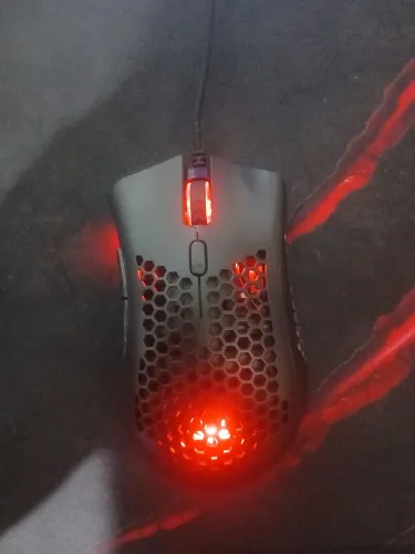 Mouse Gamer Knup KP-MU007 usado