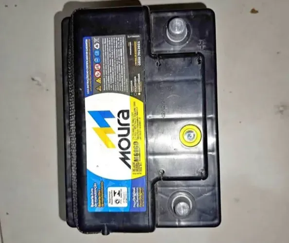 Bateria moura 