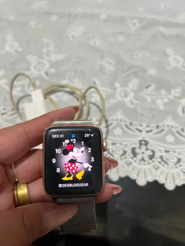 Apple Watch Series 3 (Gold / Rose Gold)