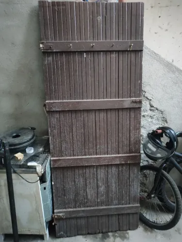 Porta de madeira 0,79x2,00