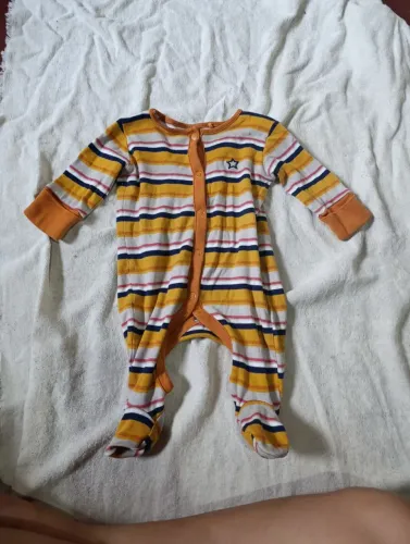 Roupinhas P de bebê menino vendo ou troco 