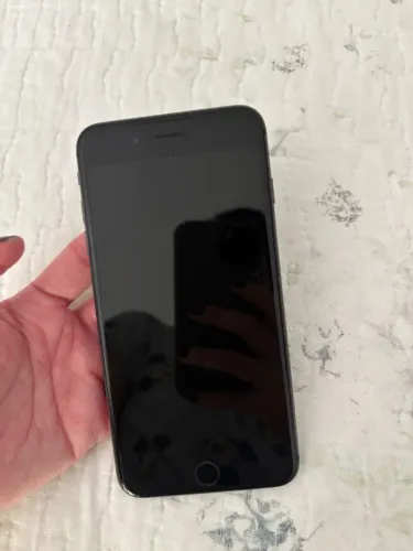 iPhone 8 Plus 