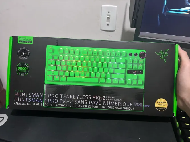 Razer Huntsman v3 pro 8k HZ (LACRADO)