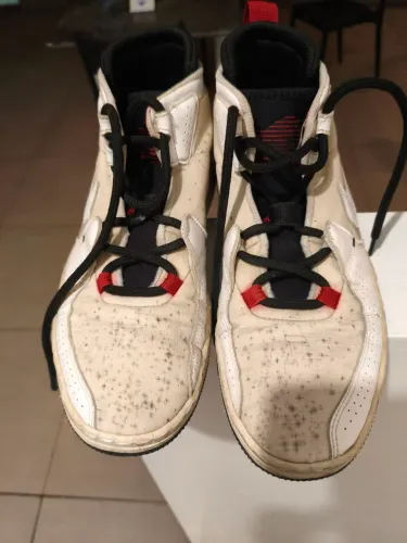 Tênis basqueteira Nike