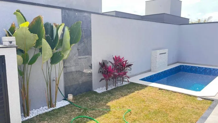 Casa à Venda em Condomínio Fechado em Tremembé | 3 Dormitórios, 154m² e Terreno Amplo no B