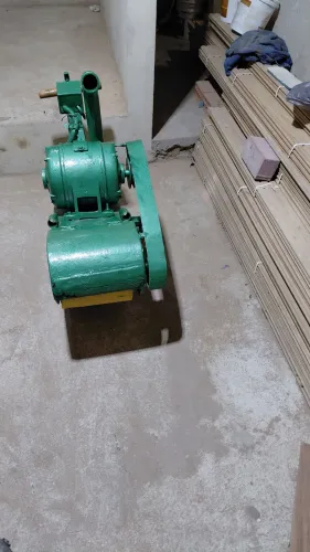 Maquina de raspa taco e asoalho de madeia e sinteko sinteko