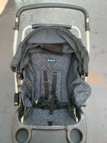 Carrinho de bebê