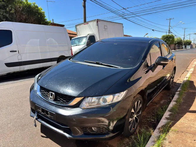Honda Civic Sedan LXR 2.0 Flexone 16V Aut. 4P 2015