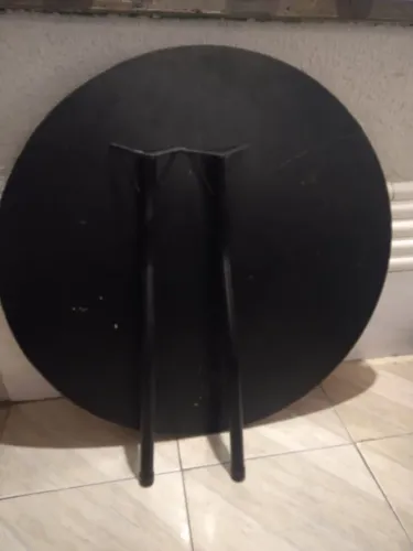 Mesa MDF e Mesa de madeira maciça