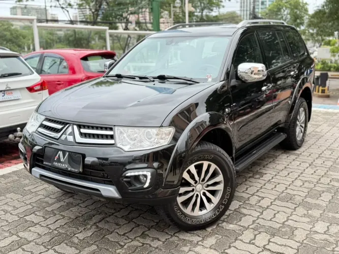 Mitsubishi Pajero HPE 3.5 4X4 Flex 5P Aut. 2017