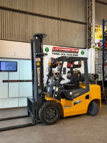 Empilhadeira Heli 3.800 kg - Pronta para Trabalhar!