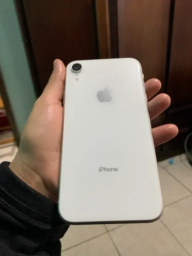 iPhone XR 128g COM DEFEITO