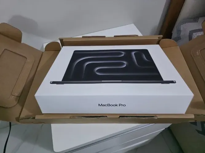 Macbook Pro 2026 M5 Pro 15CPU/16GPU 24GB RAM 1TB SSD-Preto Espacial GARANTIA 06-2027