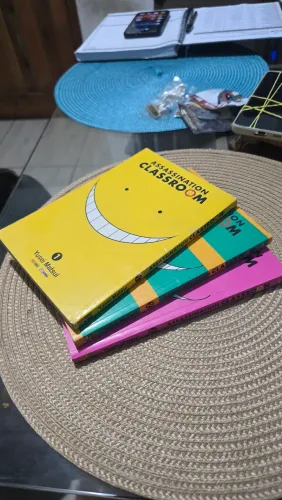 3 mangás Assassination Classroom