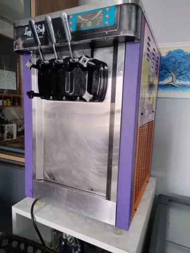 Máquina logrosoft pra conserto ou retirada de peças 