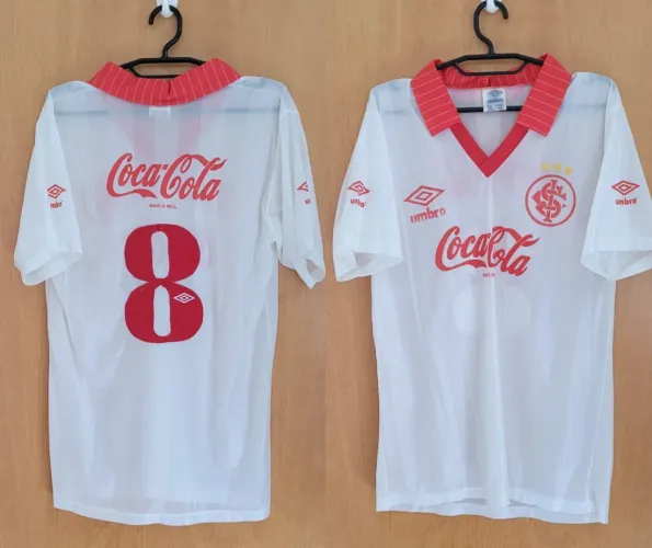 Camisa Usada em Jogo Internacional 1989 Luis Carlos #8 Branca Brasileiro Umbro Coca-Cola