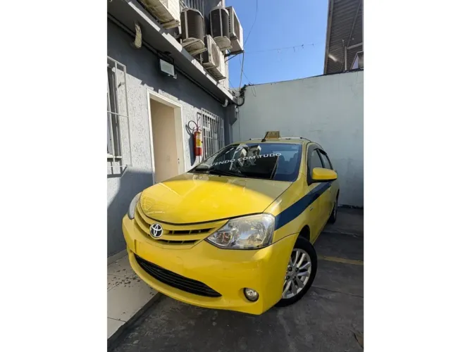 Toyota Etios X Sedan 1.5 Flex 16V 4P Aut. 2017
