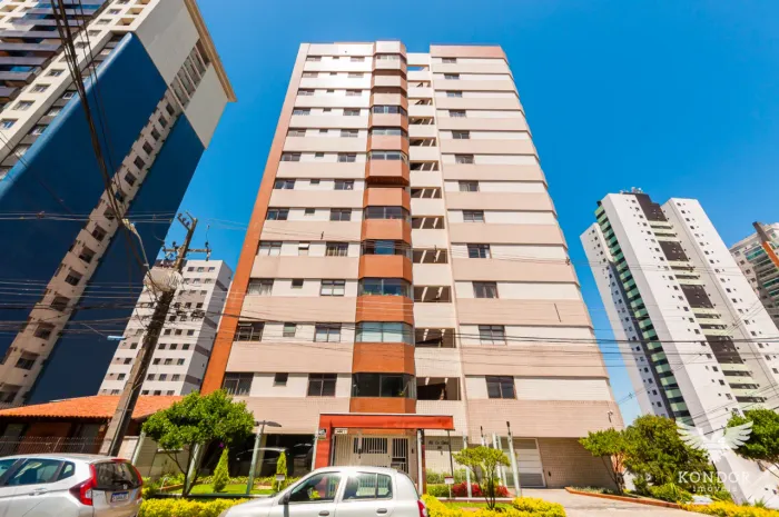 Apartamento no CRISTO REI de 136,40m²