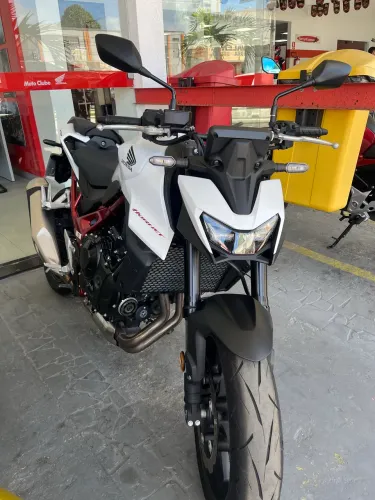 CB Hornet 750