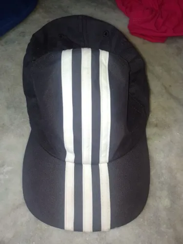 Boné original usado 