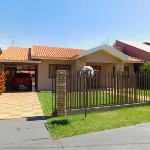 Oportunidade Casa com piscina no Jardim Porto Alegre - Conforto, Espaço e Lazer Completo!