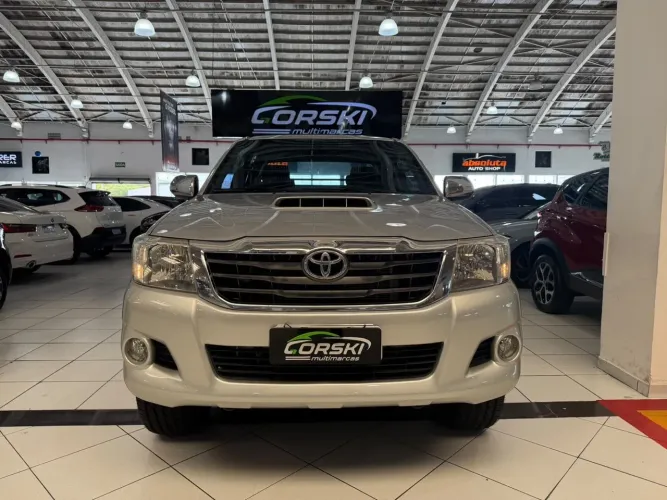 Toyota Hilux CD SRV D4-d 4X4 3.0 TDI Diesel AUT 2012