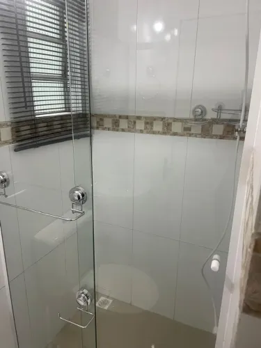 Kitnet Mobiliada com Água, luz,Internet e estacionamento, incluso no aluguel.