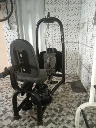 Cadeira abdutora e adutora para academia 