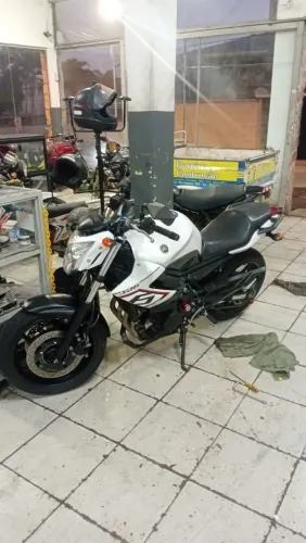 Xj6 N 2013 muito nova