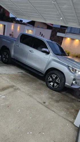 Toyota Hilux CD SRX 4X4 2.8 TDI 16V Diesel Aut. 2019