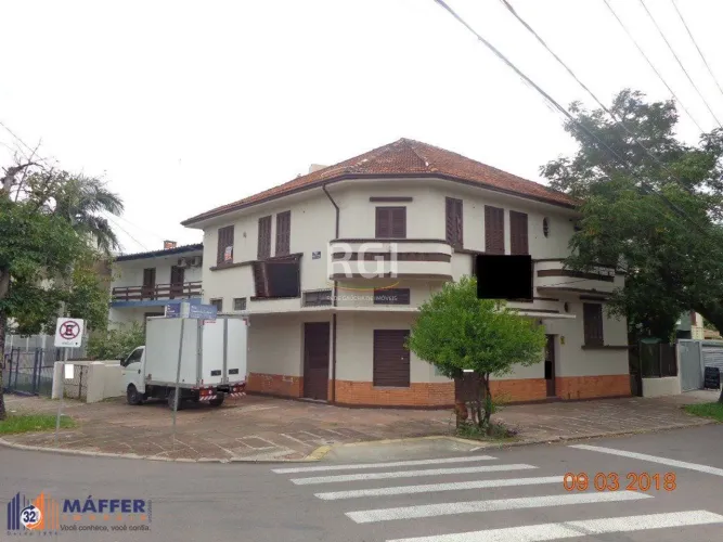 Predio para Venda - 400m², 0 dormitórios, Petrópolis