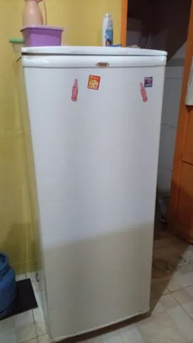 Vendo geladeira estema funciona perfeitamente