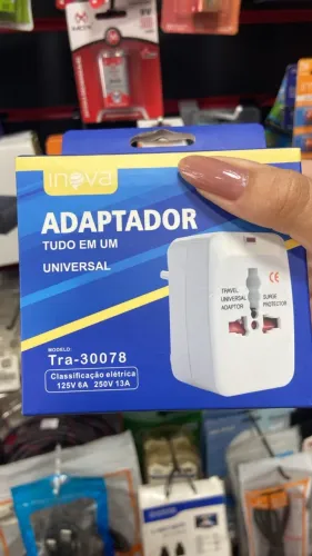 ADAPTADOR UNIVERSAL