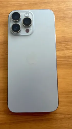 Estou vendendo meu iPhone 16 Pro Max,