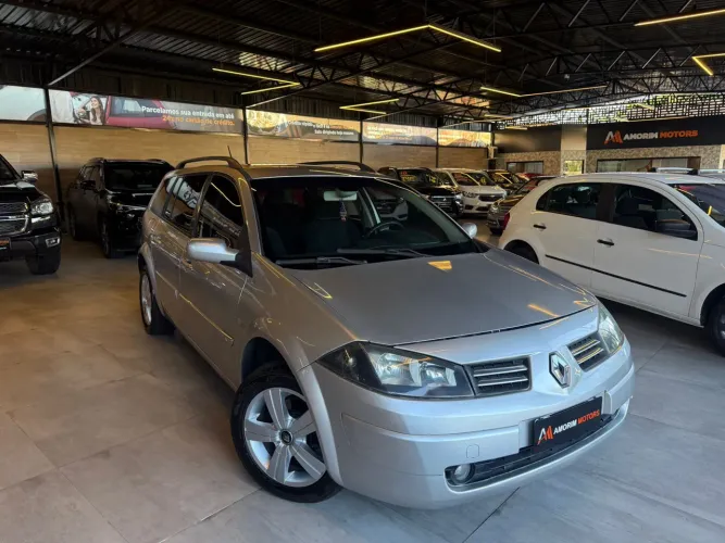 Renault Megane Grand Tour Dynam. Hi-flex 1.6 16V 2013